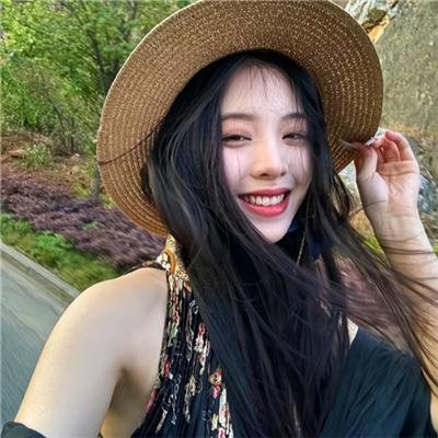 无法触碰的她